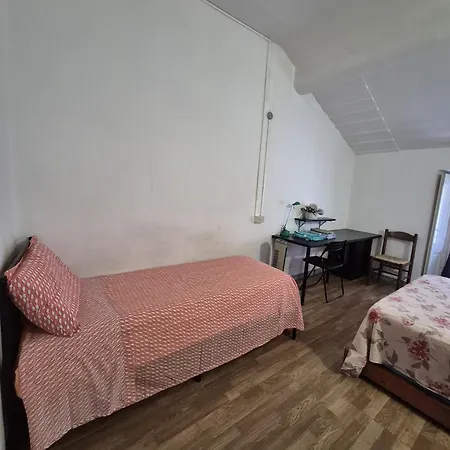 Privat bolig Completo O Private, Centro Vicino Stazione E Al