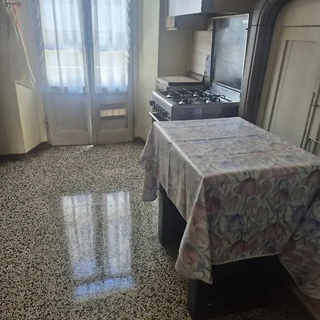 Completo O Private, Centro Vicino Stazione E Al Privat bolig Lecco
