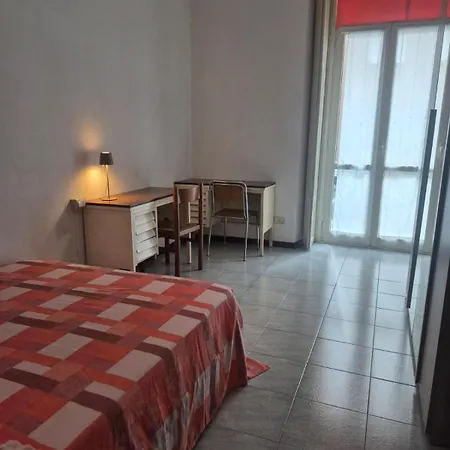 Privat bolig Completo O Private, Centro Vicino Stazione E Al Lecco